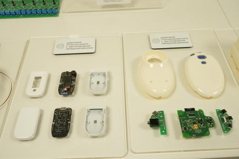 Чем лечить? В Самаре студентам рассказали о медицинской промышленности