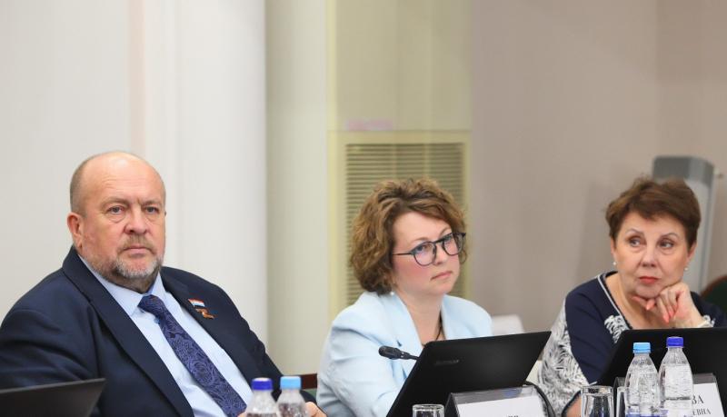 Первые результаты работы и планы на будущее: в гордуме прошло заседание комитета "Самара-450"