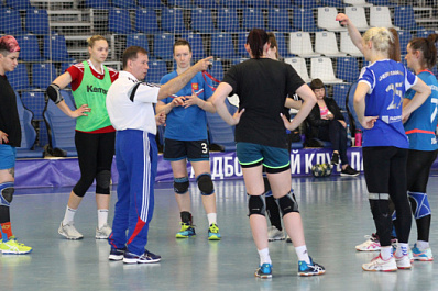 Гандбольная "Лада" проведет открытую тренировку перед финальными играми чемпионата России