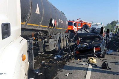 Два человека погибли: в Самарской области 9 июля столкнулись "семерка" и КамАЗ