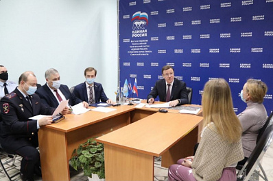 Губернатор Дмитрий Азаров провел личный прием граждан в Кинеле