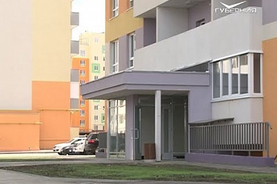 Труженица тыла перед Днем Победы отметила новоселье