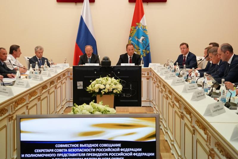 Экология - в числе главных направлений: Дмитрий Азаров принял участие в совещании Совета Безопасности России