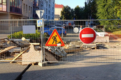 Иван Носков проверил, как благоустраивают город после капремонта теплосетей