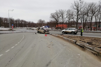 В Самаре на Волжском шоссе перевернулась Daewoo Nexia
