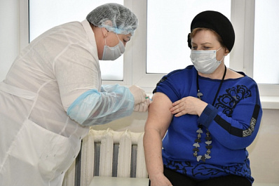 В Самарской области более 370 тысяч человек прошли повторную вакцинацию от COVID-19