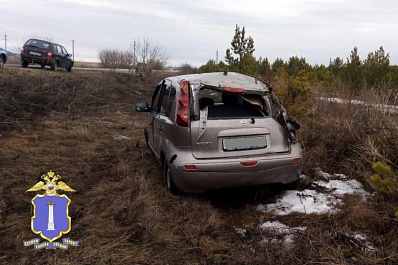 В Барышском районе женщина на "Ниссане" перевернулась в кювет