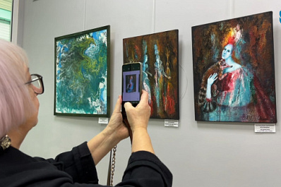 В Самаре открылась художественная выставка "Творю и вытворяю"