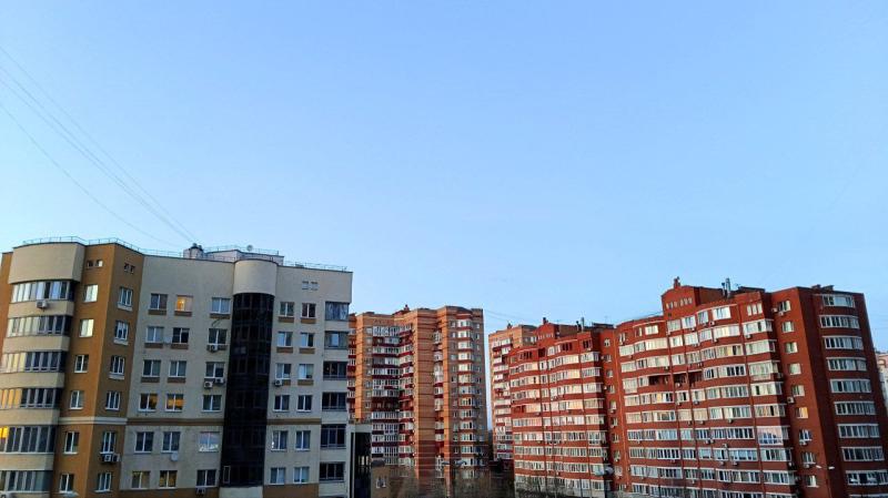 Жителя Самары суд обязал убрать спутниковую тарелку, которая мешала соседке