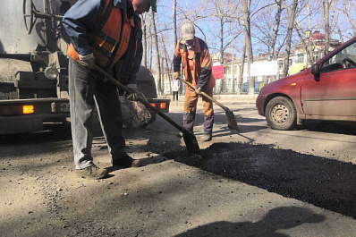 На самарских дорогах залатали ямы на площади 12 тысяч кв. м