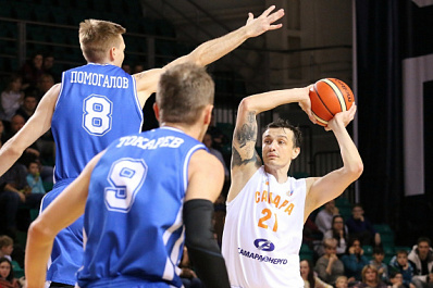 Баскетбольная "Самара" в овертайме домашнего матча обыграла "Новосибирск"