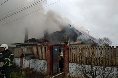 В Самаре пожар на 8-й Толевой тушат 86 человек