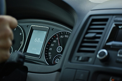 Писк, скрип и потеря мощности: автоэксперт перечислил признаки неисправности бензонасоса