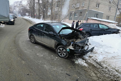 В Самаре автоледи протаранила иномарку, есть пострадавшие