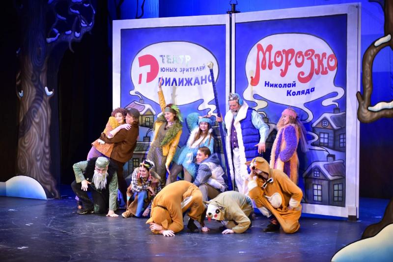 В Тольятти показали благотворительный спектакль "Морозко"