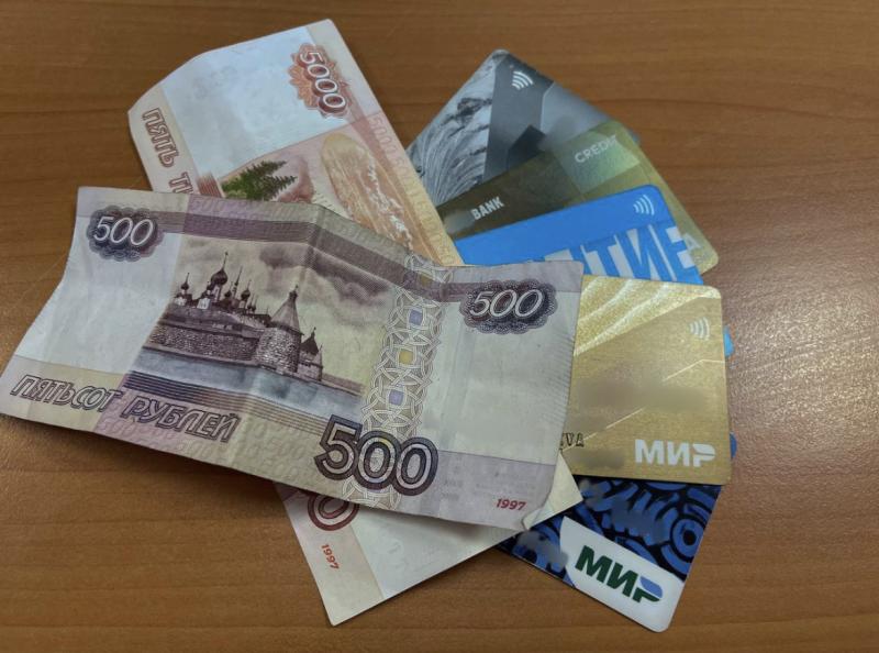 Российские финансисты назвали 8 привычек, мешающих разбогатеть
