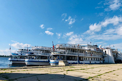 "Самарское речное пассажирское предприятие" оштрафовали за мусор в судах