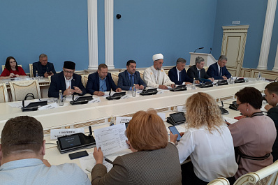 Дмитрий Азаров провел заседание оргкомитета по подготовке к World Halal Day