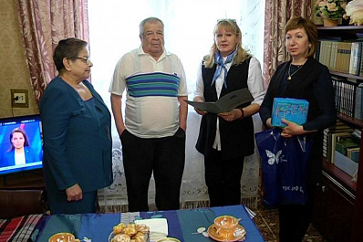 Ветеранам в Самарской области вручили телевизионные приставки в преддверии перехода на цифровое вещание