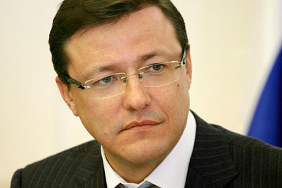 Дмитрий Азаров поздравил жителей региона с Международным днем семьи