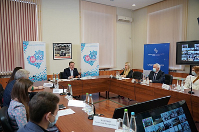 Дмитрий Азаров встретился со студентами Самарской области