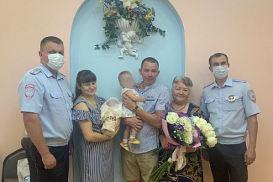 Жительница Самары родила в машине по дороге в больницу