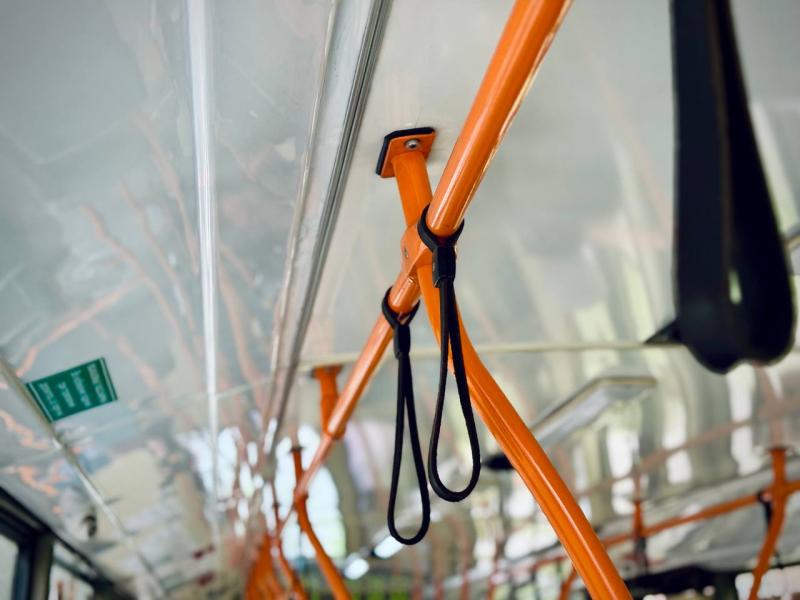 На улице Ставропольской в Самаре "загорелся" трамвай