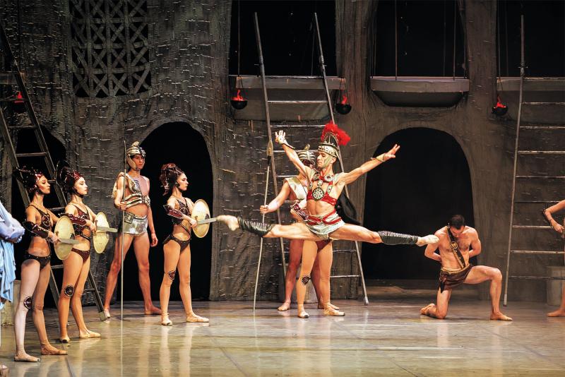 Не просто гладиатор: московская труппа привезла в Самару работы известных хореографов