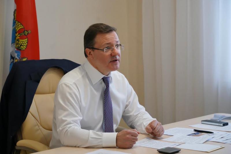 Дмитрий Азаров поздравил жителей Самарской области с Днем славянской письменности и культуры