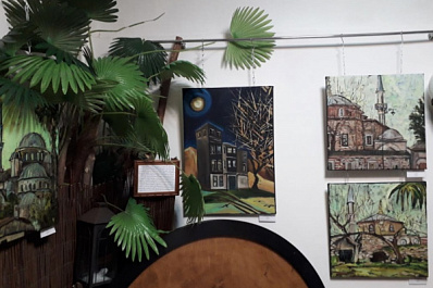 В галерее "Счастье" в Тольятти открылись сразу три выставки