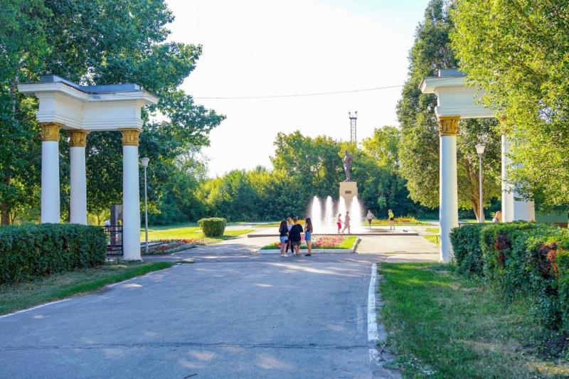 Семейная суббота в парке Чапаева прошла в формате "Арт-среды"