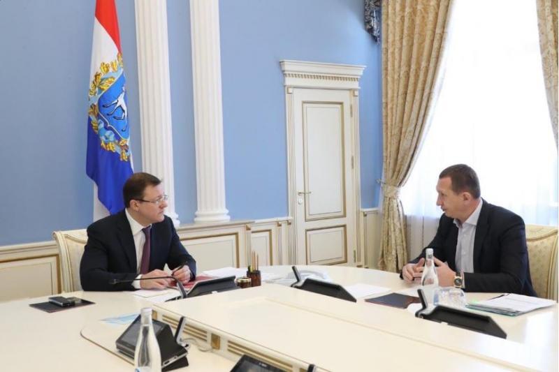 Губернатор Дмитрий Азаров провёл рабочую встречу с генеральным директором ГК AKRON Holding Павлом Морозовым
