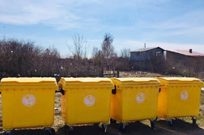 В Рождествено продолжается вывоз мусора с несанкционированной свалки