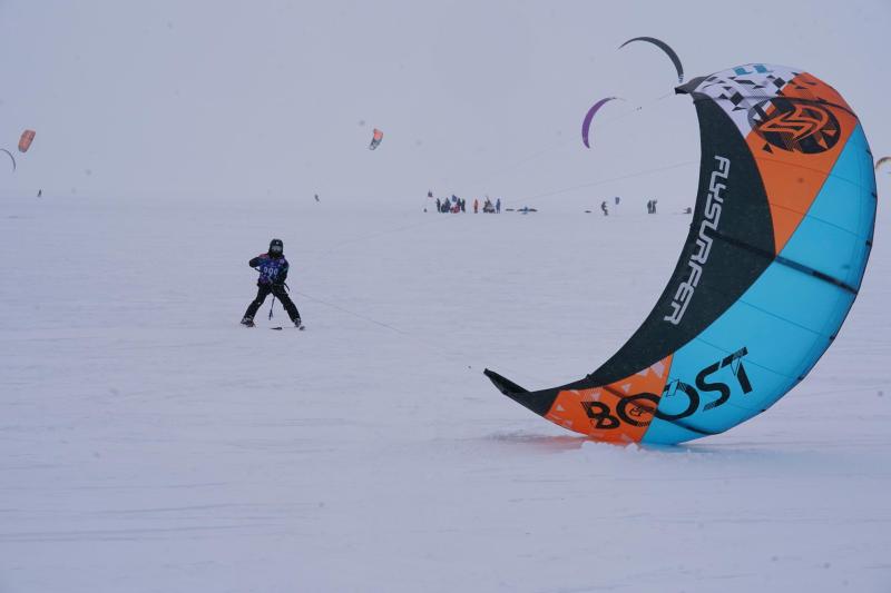 В Тольятти прошли чемпионат России по сноукайтингу и "ВьюгаФест"