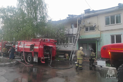 В Самарской области 69 человек тушили пожар в двухэтажке