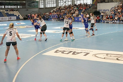 Датское поражение: у гандбольной "Лады" остаются только теоретические шансы попасть в плей-офф