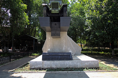 В Самаре кафе у памятника "Шоферам и машинам" все-таки снесут