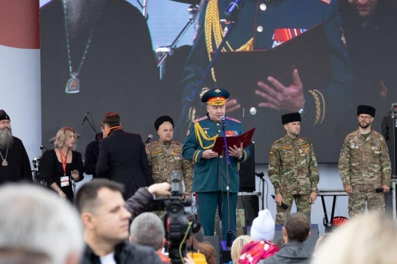 В Самаре завершился фестиваль творчества участников СВО "Ленточка доблести"