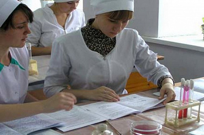 Медучреждения региона пополняются выпускниками Сызранского медико-гуманитарного колледжа 