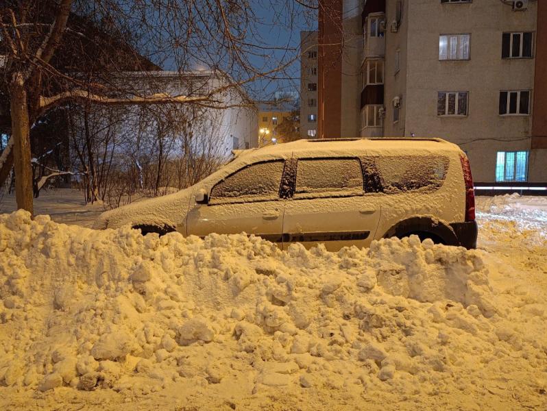 В Красноглинском районе после проверки начали устранять снежные заносы