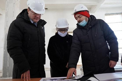 Дмитрий Азаров и Зельфира Трегулова провели выездное совещание на месте будущего филиала Третьяковской галереи в Самаре