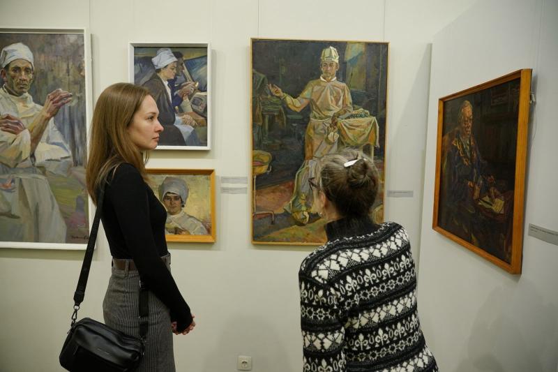 В Самаре открылась выставка "Неизвестный Денисов: на одном дыхании"