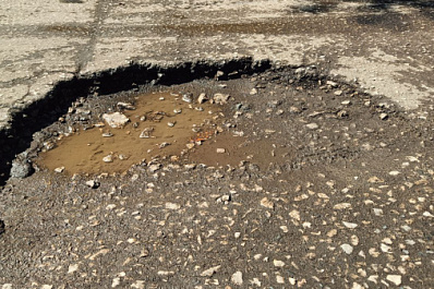 В Самаре размыло внутриквартальные дороги из-за утечки воды