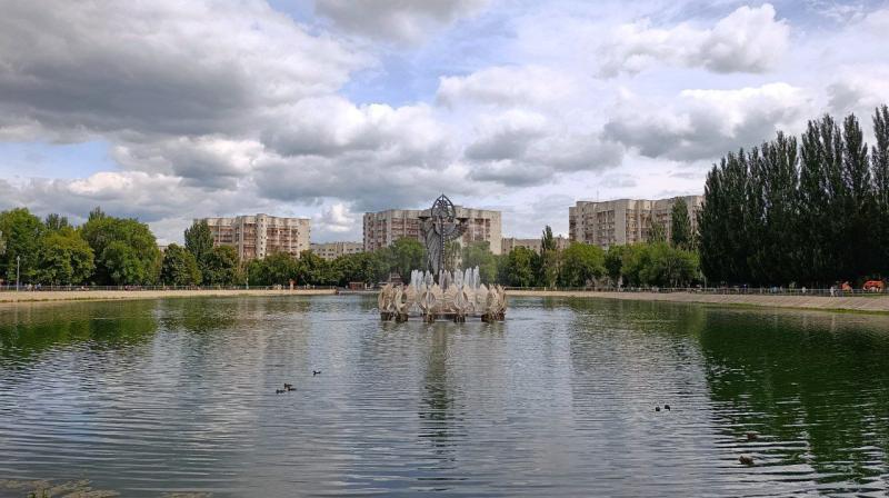 Мэр Самары Иван Носков предложил придумать имена лебедям в парке Металлургов