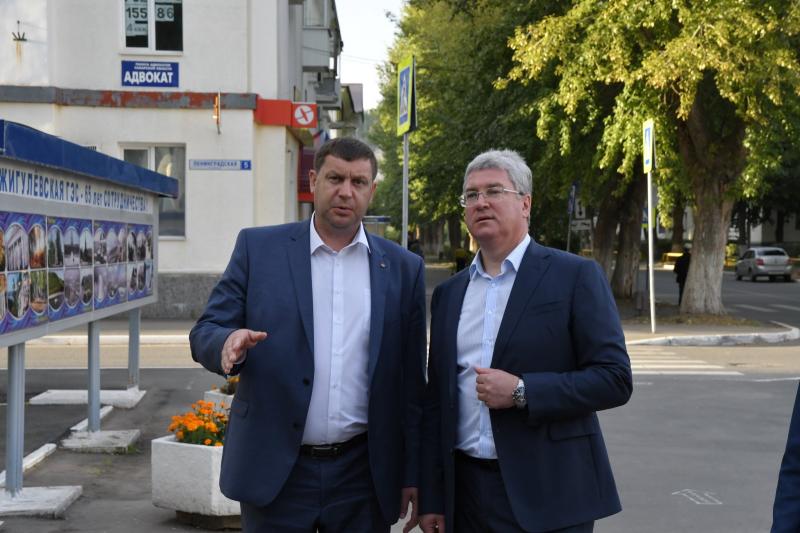 Виктор Кудряшов обсудил с главой Жигулевска перспективы развития города