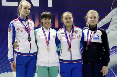 Тольяттинская саблистка увезла из Ташкента серебро и бронзу