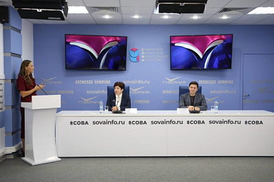 Специалисты рассказали, как сохранить зрение школьника