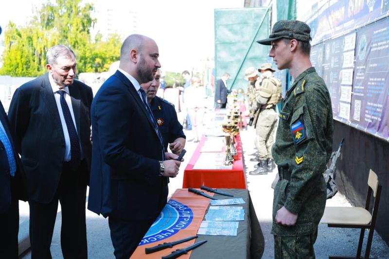 Вячеслав Федорищев пригласил самарских студентов-стобалльников в кадровый резерв Правительства