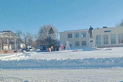 Село Приволжье осталось без ёлки и сотовой связи из-за штормового ветра