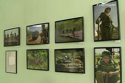 В Самаре открылась новая выставка Юрия Стрельца "Ты теперь солдат"
